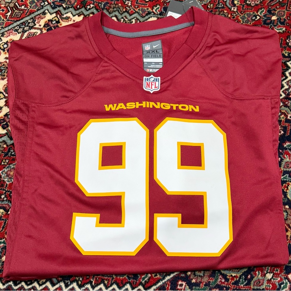 NIKE ONFIELD JERSEY WASHINGTON FOOTBALL COMMANDERS CHASE YOUNG #99. SIZE XXL NWT